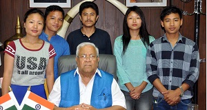 The Governor of Arunachal Pradesh Shri P.B. Acharya with the selected students at Raj Bhavan, Itanagar on 24th August 2017